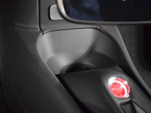 Used 2023 McLaren Artura image 27