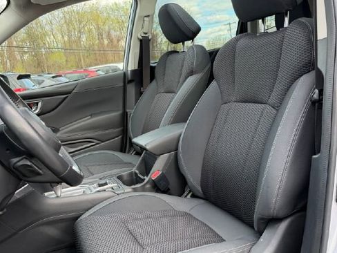 Used 2020 Subaru Forester Premium AWD/4WD image 8