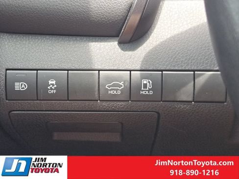 Used 2019 Toyota Camry XSE FWD image 24