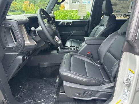 New 2026 Ford Bronco Outer Banks AWD/4WD image 9