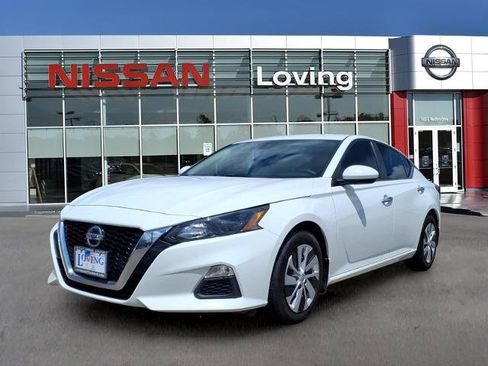 Certified 2022 Nissan Altima 2.5 S FWD image 1
