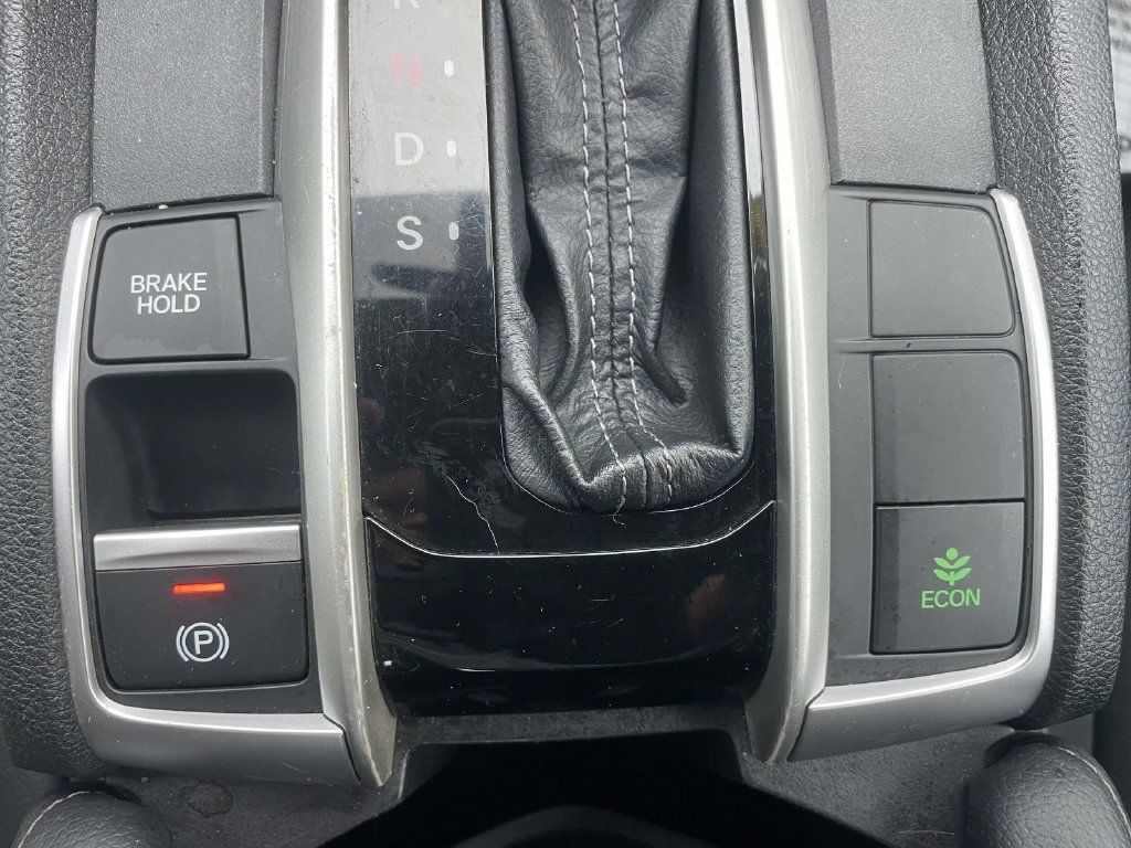 Used 2021 Honda Civic Sport image 32