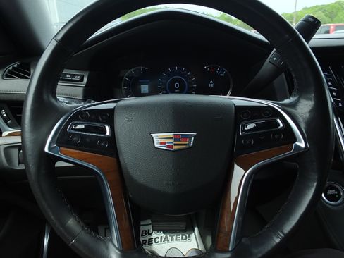 Used 2020 Cadillac Escalade ESV Luxury AWD/4WD image 22