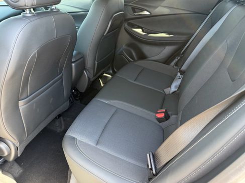 Used 2023 Buick Encore GX Preferred AWD/4WD image 15