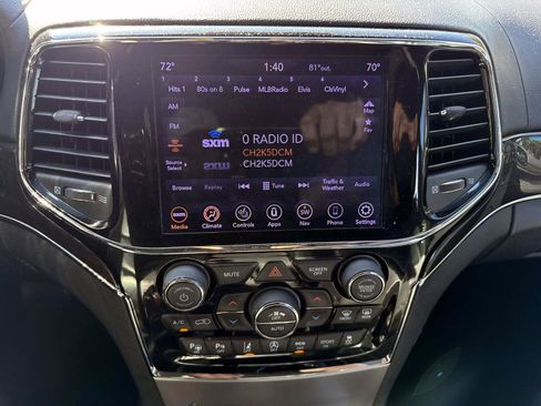 Used 2019 Jeep Grand Cherokee Overland image 25