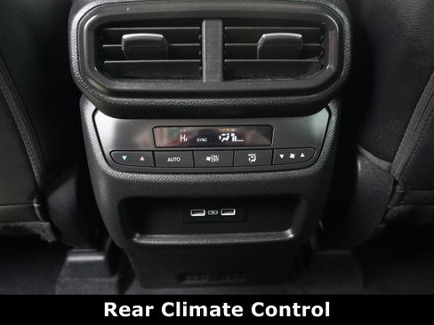 Used 2023 Honda Pilot EX-L image 40