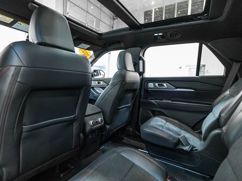 Used 2025 Ford Explorer ST w/ Sun And Sound Package AWD/4WD image 13