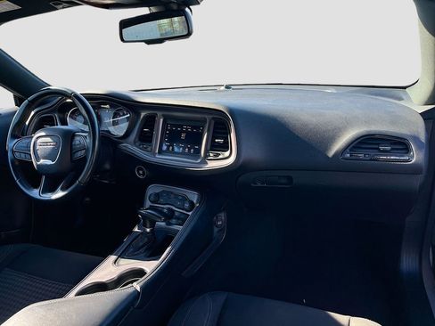 Used 2023 Dodge Challenger SXT image 22