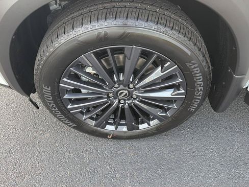 New 2026 Nissan Pathfinder SL w/ SL Premium Package FWD image 36