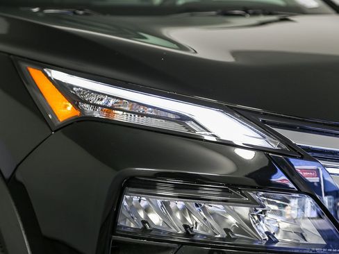 New 2026 Nissan Rogue S image 2