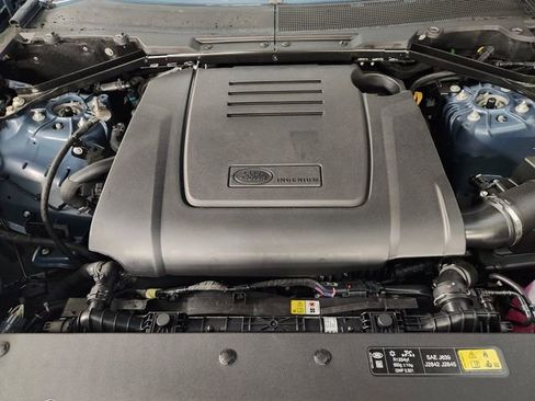 New 2026 Land Rover Defender 110 S image 33