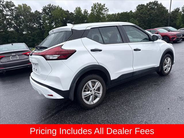 Used 2022 Nissan Kicks S FWD image 3