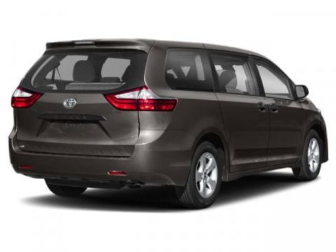 Used 2020 Toyota Sienna SE w/ Nightshade Edition image 2
