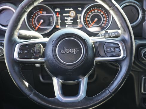 Used 2019 Jeep Wrangler Unlimited Sahara w/ Quick Order Package 24M Moab image 22