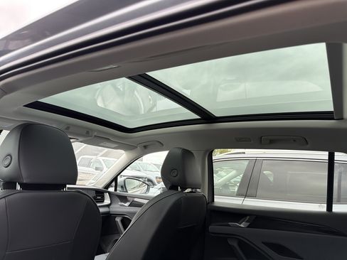 New 2026 Volkswagen Tiguan SE AWD/4WD image 23