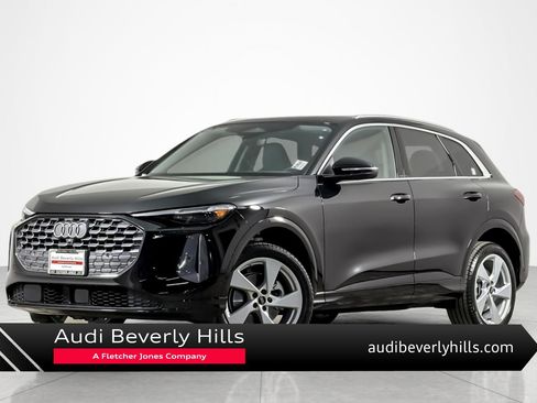 Used 2025 Audi Q5 Premium Plus w/ Premium Plus AWD/4WD image 1