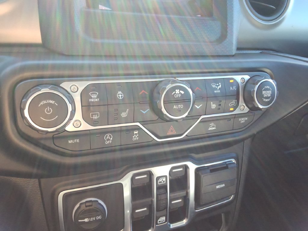 Used 2023 Jeep Gladiator Sport AWD/4WD image 31