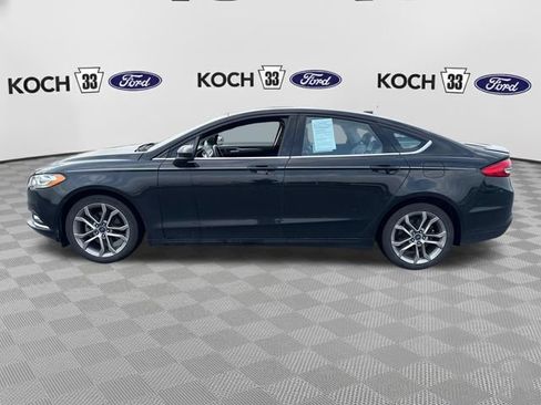 Used 2017 Ford Fusion SE w/ Equipment Group 201A FWD image 4