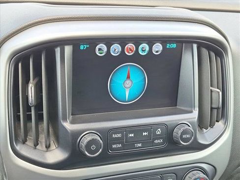 Used 2018 Chevrolet Colorado LT w/ LT Convenience Package RWD image 11