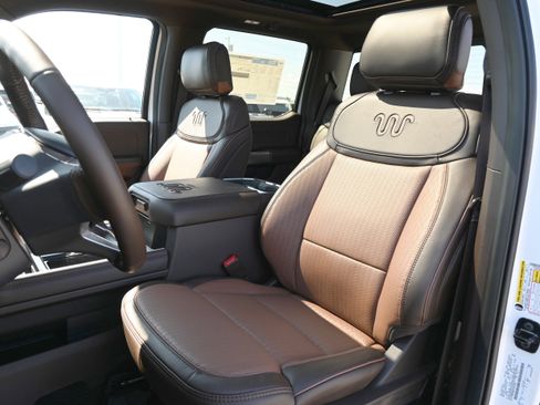 New 2026 Ford F250 King Ranch w/ Chrome Package AWD/4WD image 32