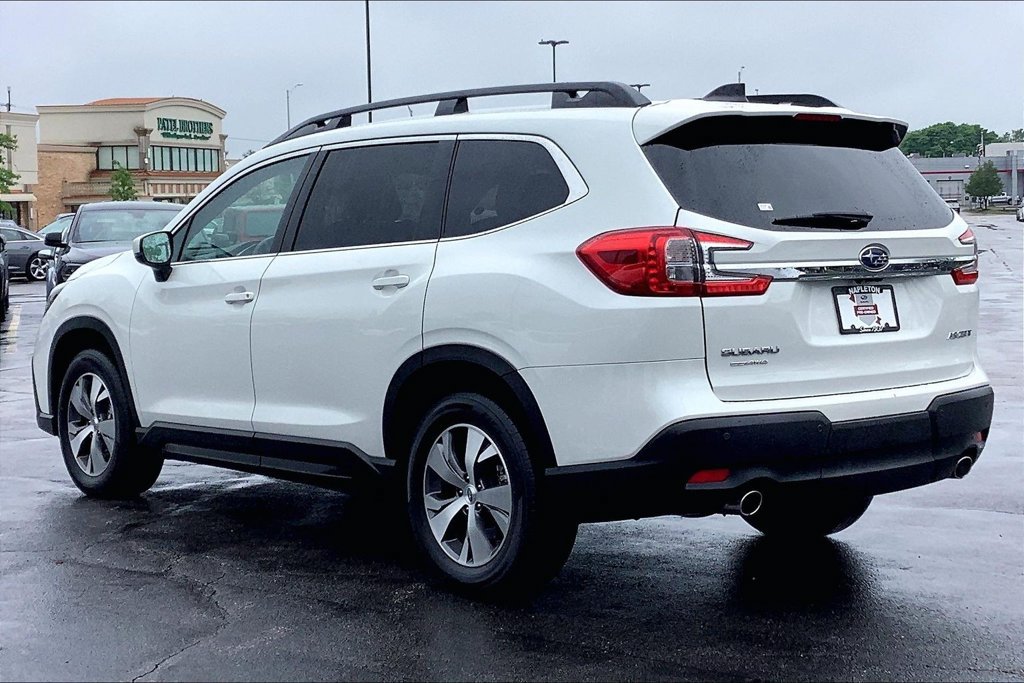 Certified 2025 Subaru Ascent Premium AWD/4WD image 13