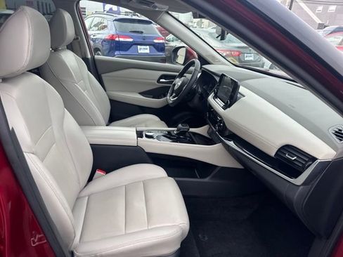 Used 2023 Nissan Rogue SL w/ SL Premium Package image 20