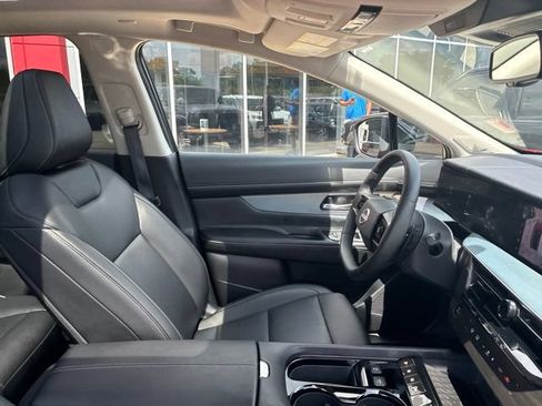 Used 2025 Nissan Murano SL AWD/4WD image 10