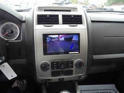 Used 2009 Ford Escape XLT image 7