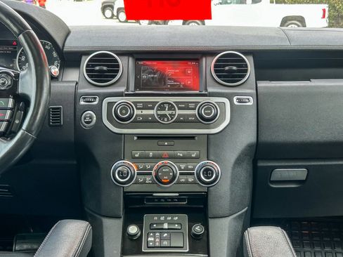Used 2016 Land Rover LR4 HSE image 13