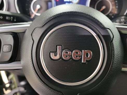 Used 2023 Jeep Wrangler Unlimited Sahara AWD/4WD image 56