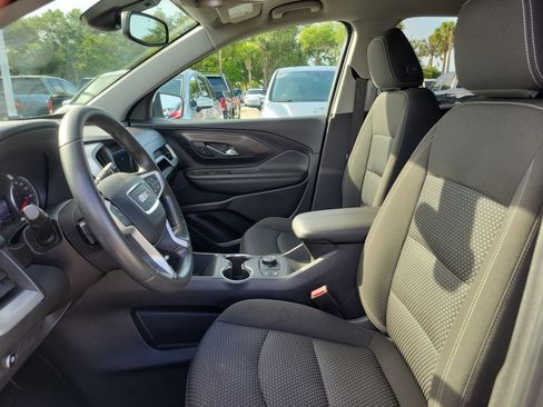 Used 2022 GMC Terrain SLE FWD image 20