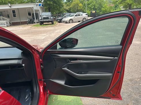 Used 2024 MAZDA MAZDA3 s FWD image 22