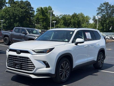 Certified 2025 Toyota Grand Highlander AWD Hybrid image 10