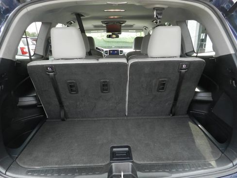 Used 2016 Honda Pilot Touring image 19