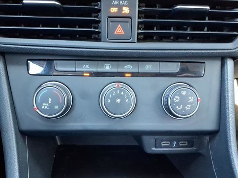 Used 2020 Volkswagen Jetta S image 22