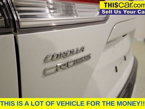 Used 2025 Toyota Corolla Cross L FWD image 11