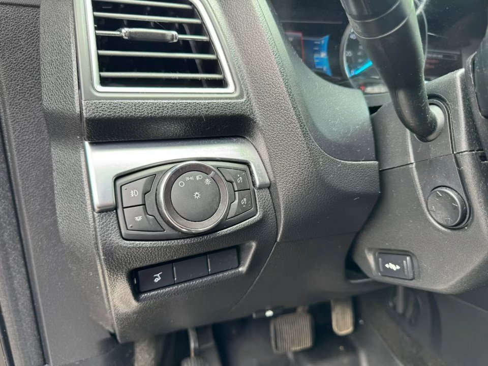 Used 2017 Ford Explorer Limited AWD/4WD image 24