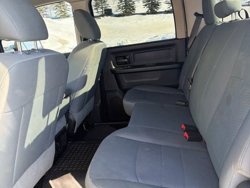 Used 2018 RAM 2500 Tradesman w/ Chrome Appearance Group image 4