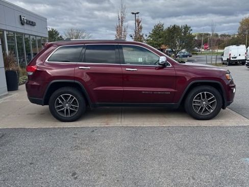 Certified 2018 Jeep Grand Cherokee Limited image 8
