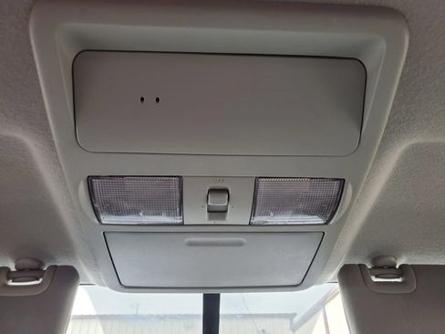Used 2015 Nissan Frontier SV RWD image 34