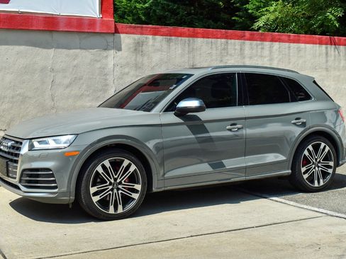 Used 2020 Audi SQ5 Premium Plus w/ Premium Plus Package AWD/4WD image 2