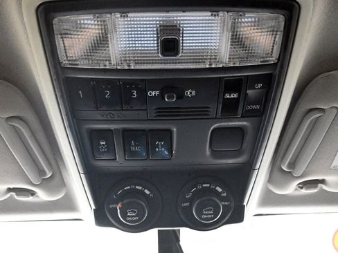 Used 2019 Toyota 4Runner TRD Off-Road Premium image 15