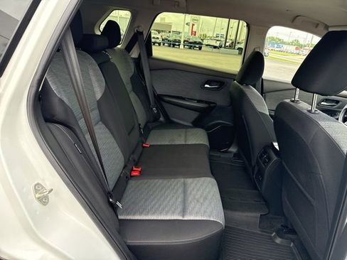 Used 2023 Nissan Rogue SV image 15