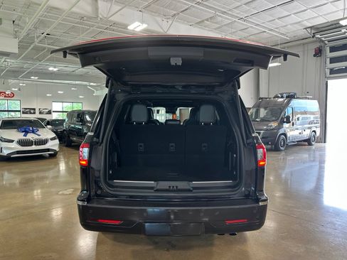 Used 2021 Lincoln Navigator Reserve w/ Luxury Package AWD/4WD image 50