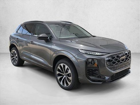 New 2026 Audi Q3 quattro 2.0T AWD/4WD image 3