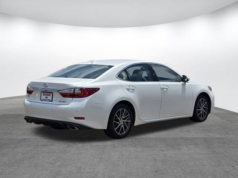 Used 2017 Lexus ES 350 FWD image 4