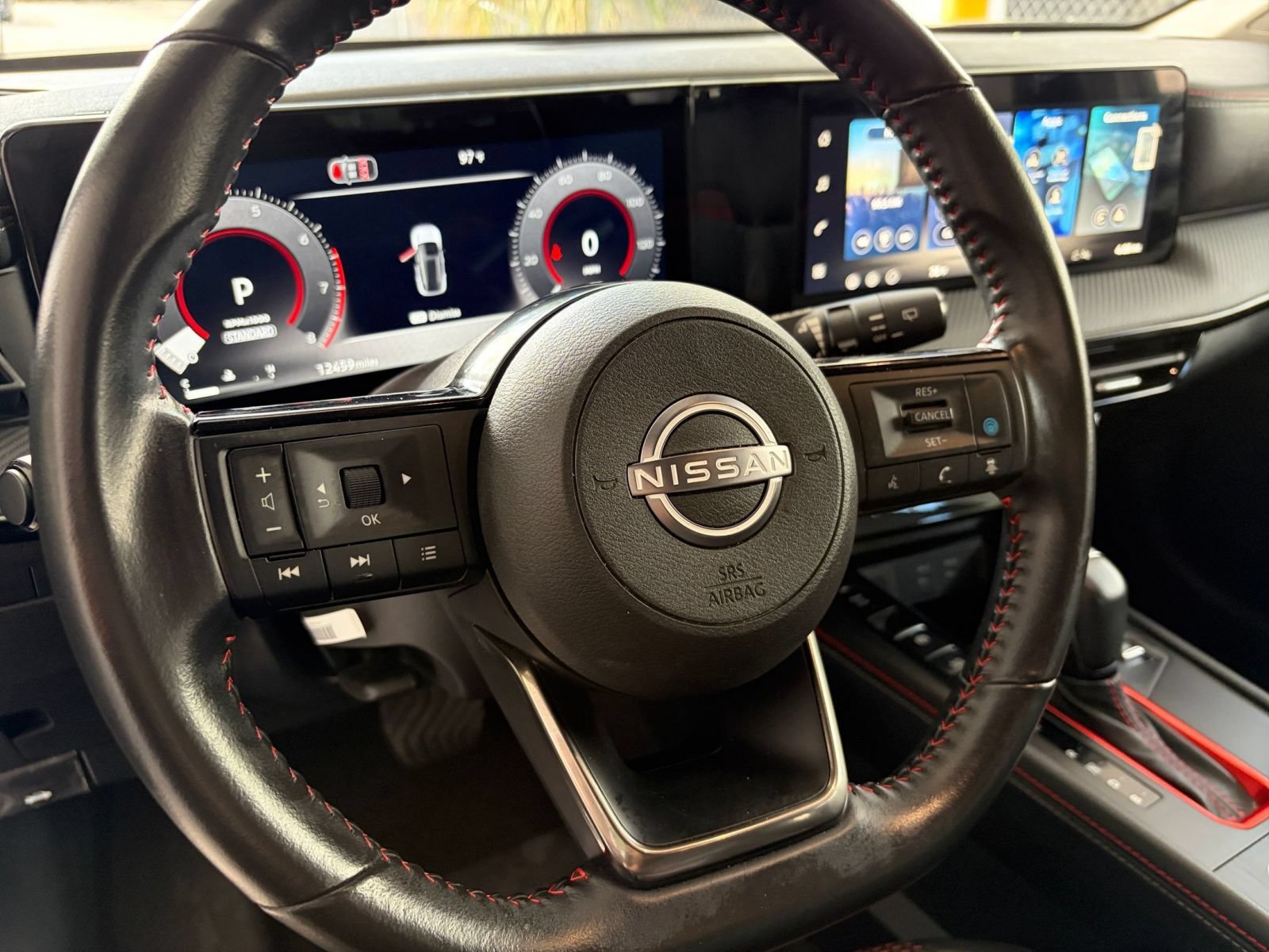 Used 2026 Nissan Kicks SR AWD/4WD image 27