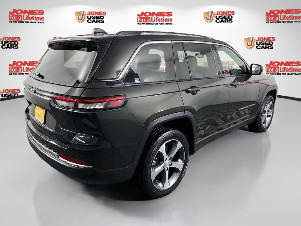 Used 2023 Jeep Grand Cherokee 4WD 4xe image 16