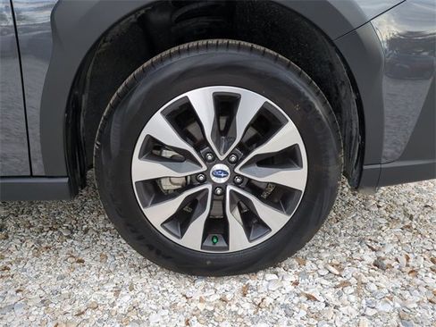 Used 2025 Subaru Outback Limited image 11