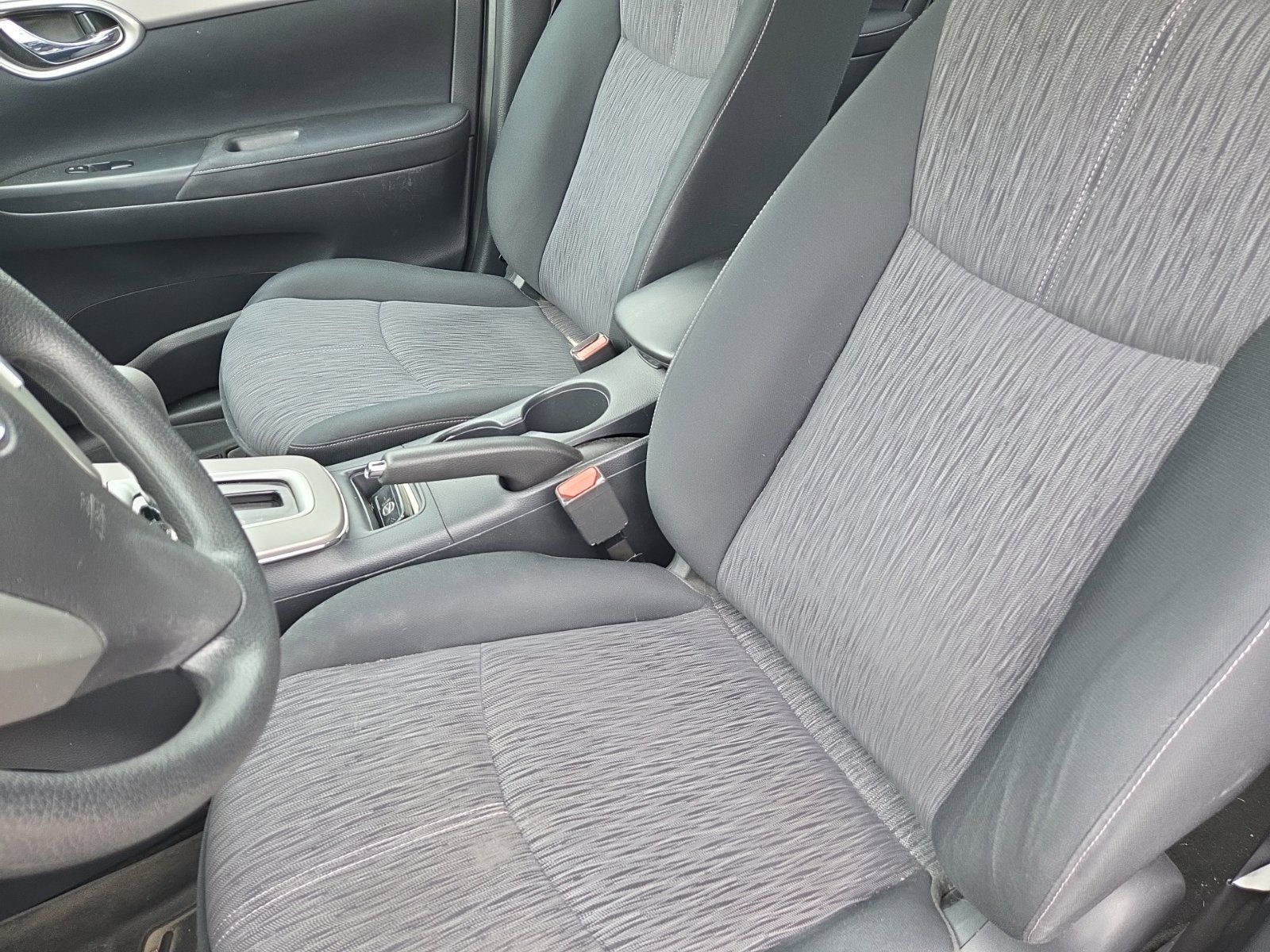 Used 2014 Nissan Sentra SV FWD image 17